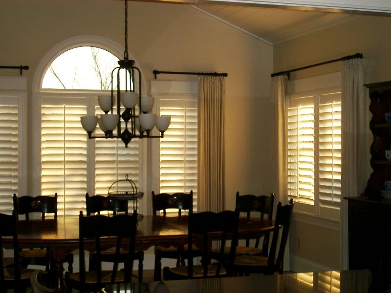 Hearth RoomShuttersDraperies004.jpg